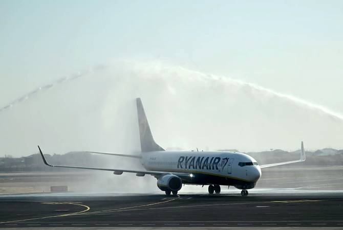 أول رحلة من ميلانو- يريفان للخطوط الجوية لشركة ريانير تهبط بمطار زفارتنوتس الدولي 