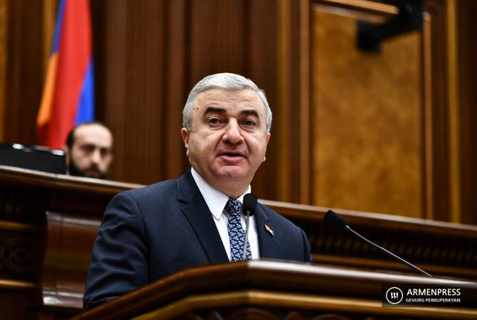 Азербайджан продолжает избегать ответственности за свое  прошлое  — спикер НС 
Арцаха