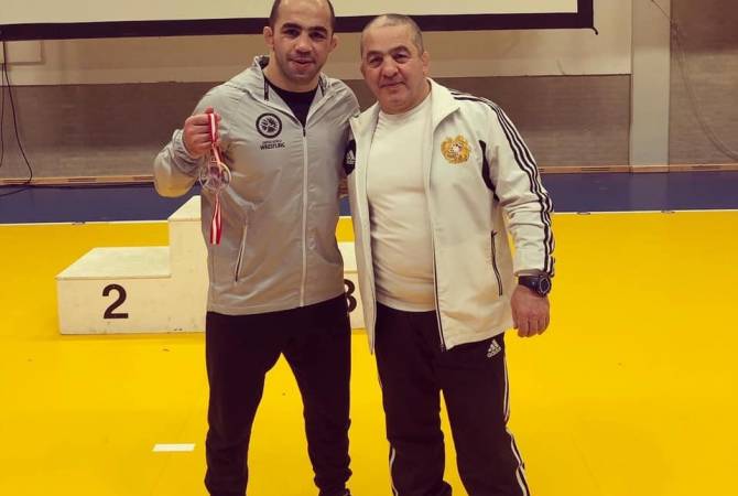 عضو منتخب أرمينيا بالمصارعة الرومانية آرسين جولفالكيان يحرز الذهب ببطولة دولية مرموقة في الدنمارك