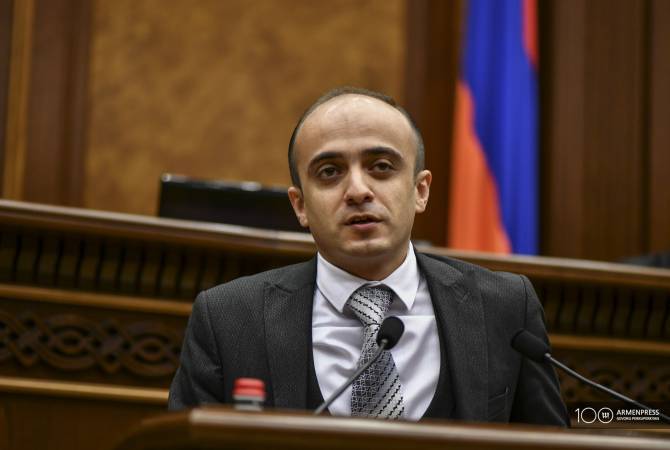 В составе комиссии по конституционным реформам ППА будет представлять Тарон 
Симонян