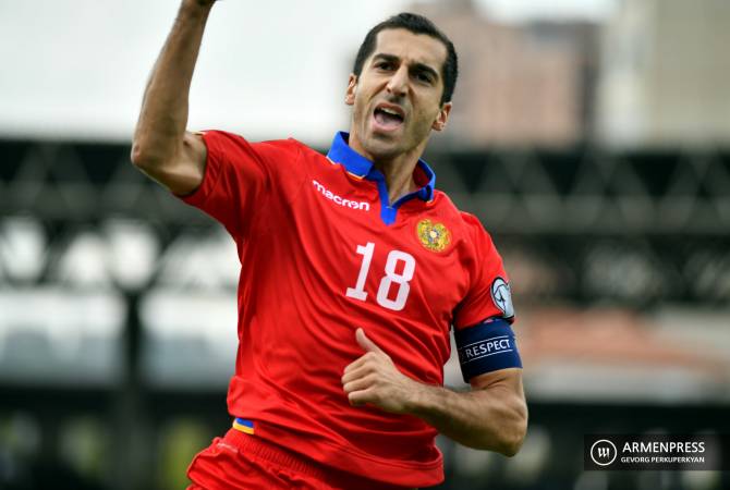 قائد منتخب أرمينيا لكرة القدم ولاعب روما هنريك مخيتاريان يحتفل بعيد ميلاده ال31 -فيديو-