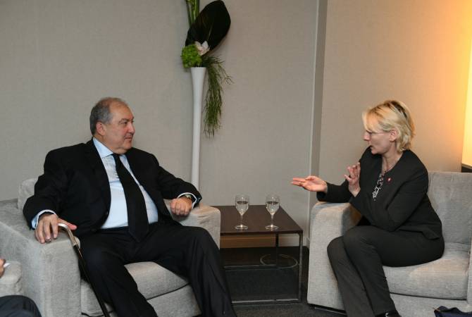 President Sarkissian meets with President of National Council of Switzerland in Davos