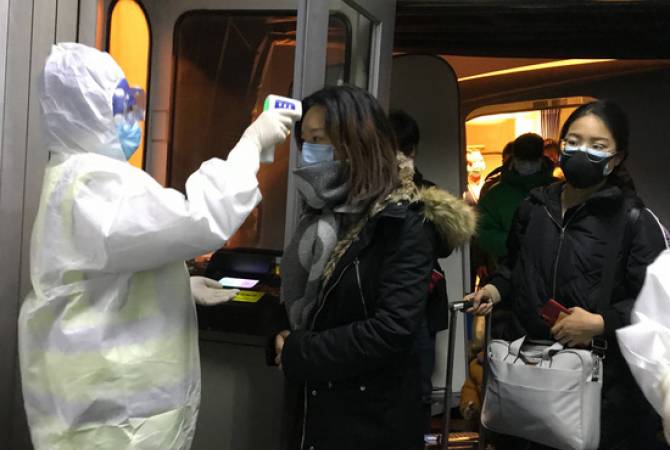 Многие аэропорты в мире начали проверять пассажиров на коронавирус