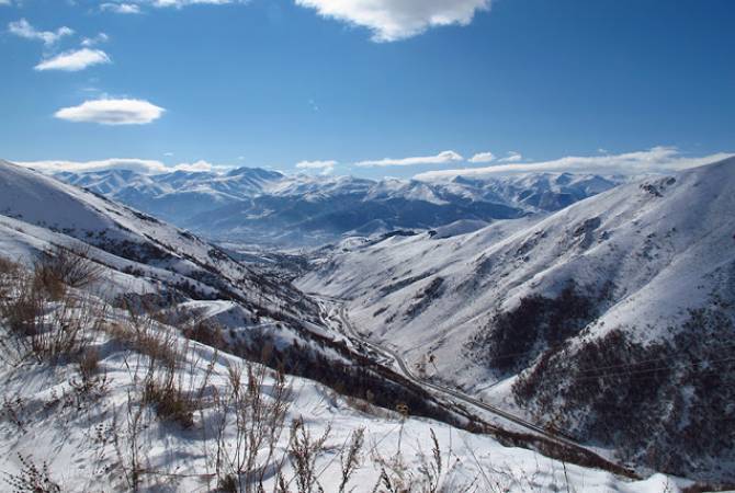 Армянские спасатели обнаружили заблудившихся членов российской туристической 
группы

