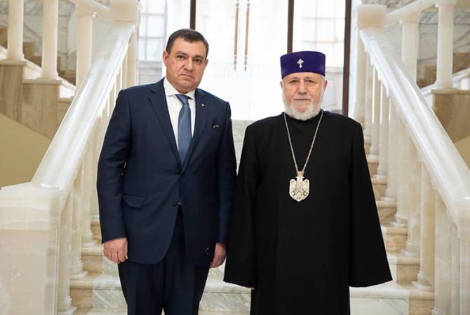 Catholicos of All Armenians receives President of Supreme Judicial Council