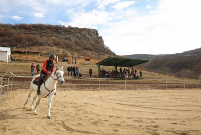 В Арцахе открылся клуб конного спорта