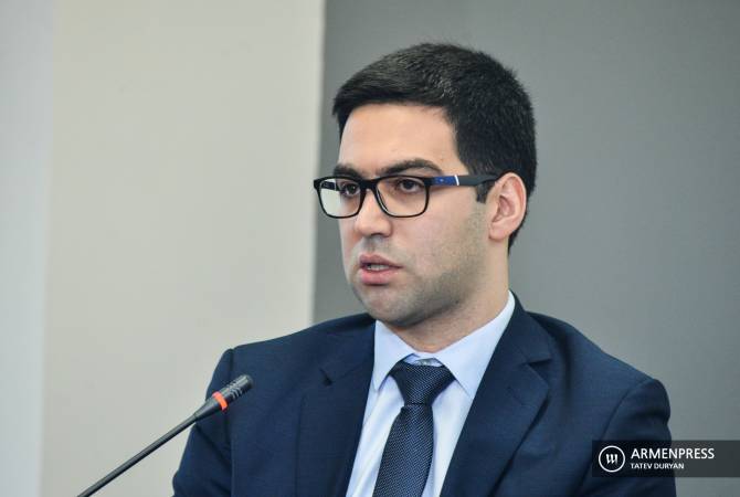 Премьер-министр Армении не нарушил презумпцию невиновности Грайра Товмасяна: Бадасян