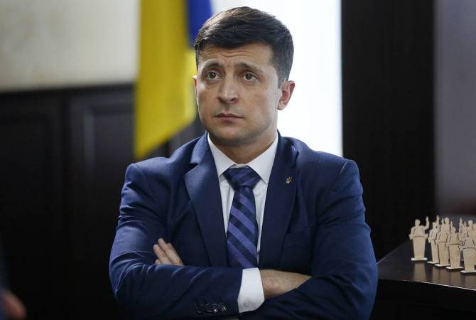  Рейтинг доверия к Зеленскому на Украине впервые упал ниже 50% 