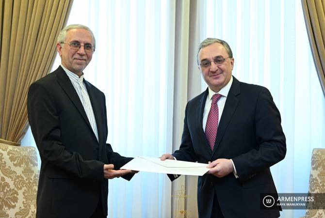 Armenian FM, newly appointed Iranian Ambassador discuss urgent regional and international 
issues