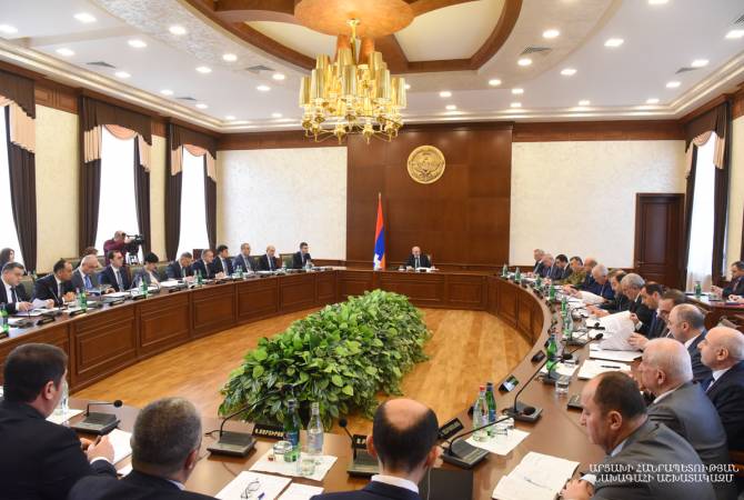 President of Artsakh chairs Cabinet meeting