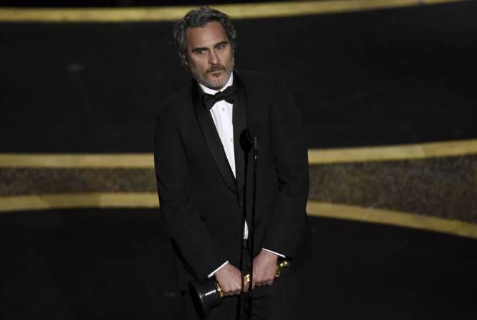 “Оскар 2020”:  Хоакин Феникс победил в номинации ”Лучший актер”

