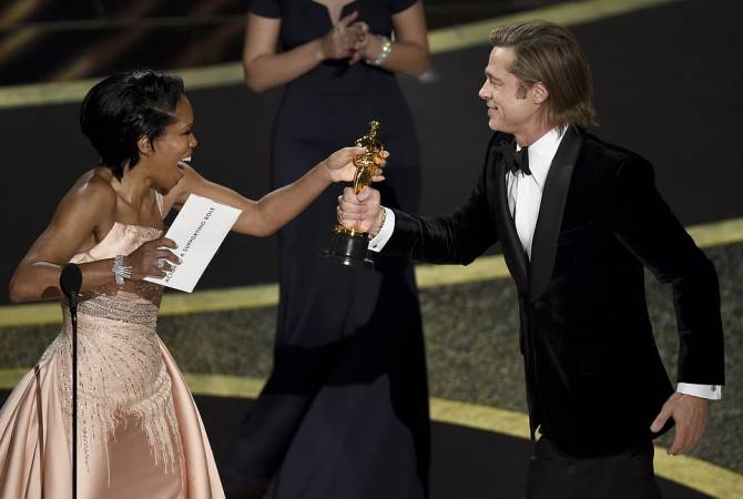 Брэд Питт впервые удостоился “Оскара” за актерскую игру

