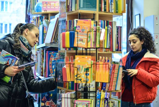 Գրքերի շնորհանդեսներ, համերգային ծրագրեր. Հայաստանում նշվում է Հովհաննես 
Թումանյանի ծննդյան օրը