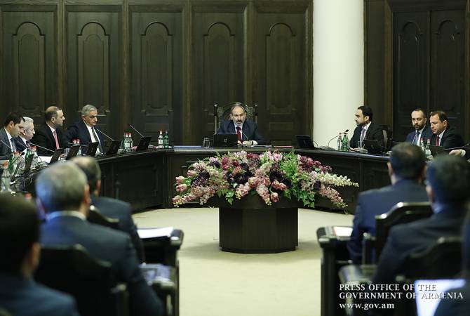  1.5من 2.5 مليار$للتسلح يجب أن تأتي من استرداد الأموال المسروقة-رئيس الوزراء الأرميني نيكول باشينيان