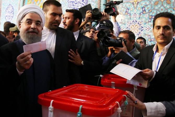 Նախագահ Հասան Ռոհանին քվեարկեց Իրանի խորհրդարանական ընտրություններում