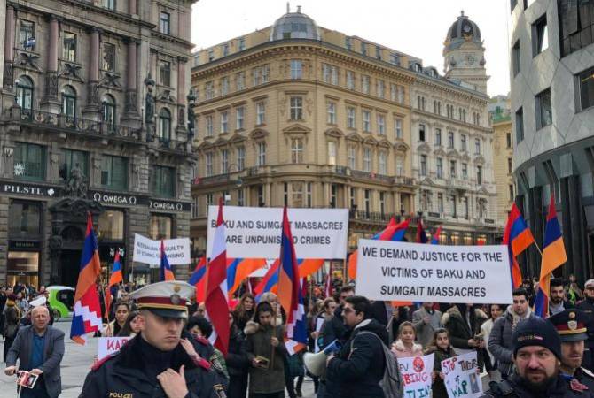 В Вене состоялись марш и митинг  — в память об армянских погромах в   Сумгаите  и Баку