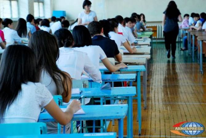 Для абитуриентов вузов Армении единый экзамен по предмету “армянский язык” станет 
обязательным

