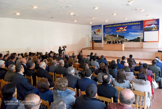 President of Artsakh chairs working consultation in Askeran regional center 