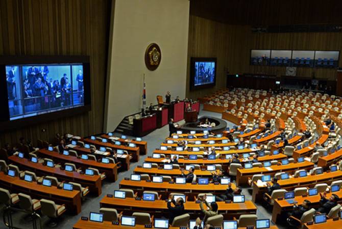 Парламент Южной Кореи закрыли на дезинфекцию из-за коронавируса