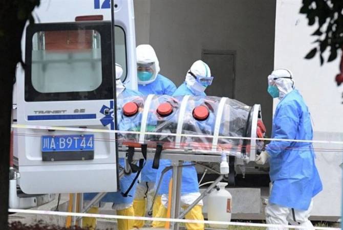 Еще 52 человека за сутки скончались из-за коронавируса в Китае