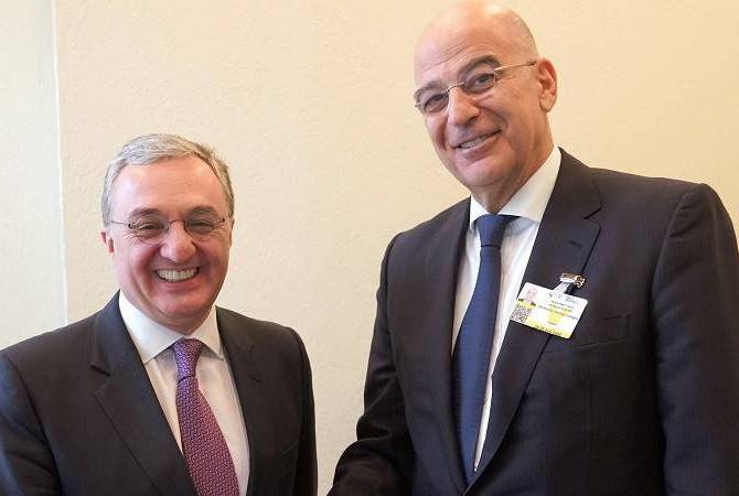 Zohrab Mnatsakanian a rencontré le Ministre grec des Affaires étrangères