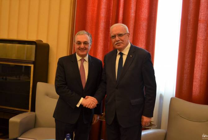 وزير الخارجية الأرميني زوهراب مناساكانيان بلتقي بجنيف بوزير الخارجية الفلسطيني رياض المالكي