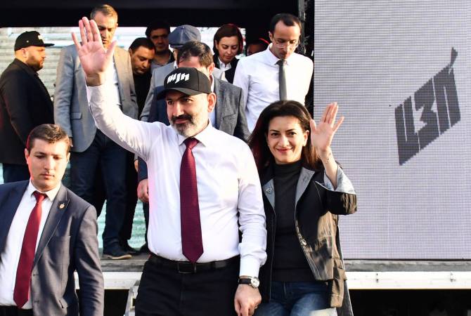  Самочувствие  премьер-министра  и его супруги хорошее, температуры  нет — пресс-
спикер Анны  Акопян 