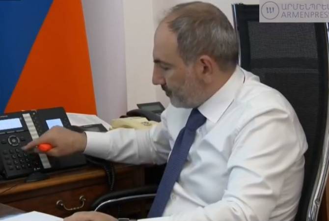 رئيس الوزراء الأرميني نيكول باشينيان يتصل بالصدفة بعدة مواطنين ويسأل عن أحوالهم بظروف حالة الطوارئ 
