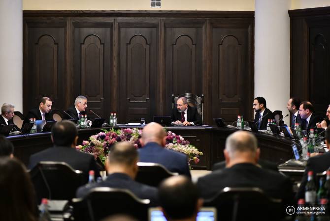 Правительство Армении созвало внеочередное заседание

