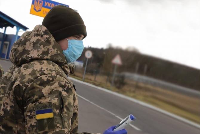 Кабмин Украины оставил открытыми только 21 пункт пропуска на границе. ТАСС