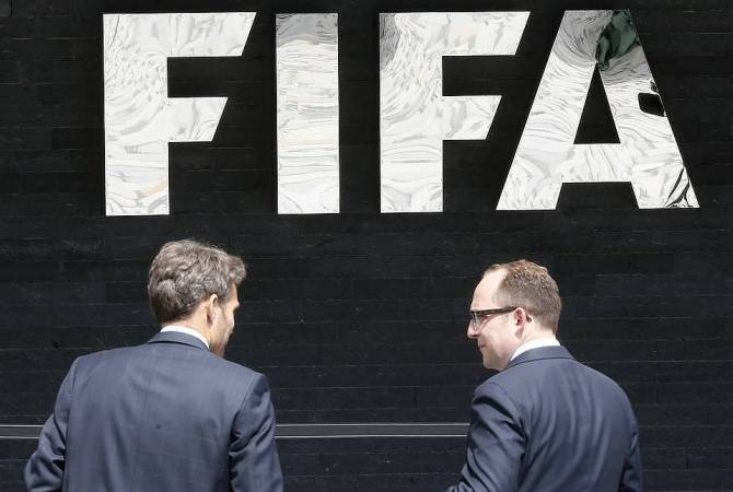 ФИФА предлагает отложить предстоящие в июне игры
