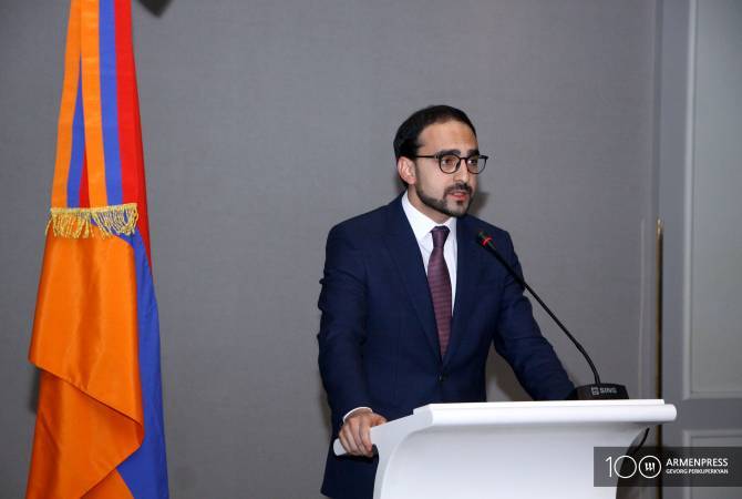 Тигран Авинян представил приложение  Covid-19 Armenia: прежнее AC19 более не 
действует