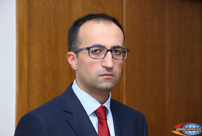 Armenia health minister warns MPs against early restriction changes due to community 
transmission 