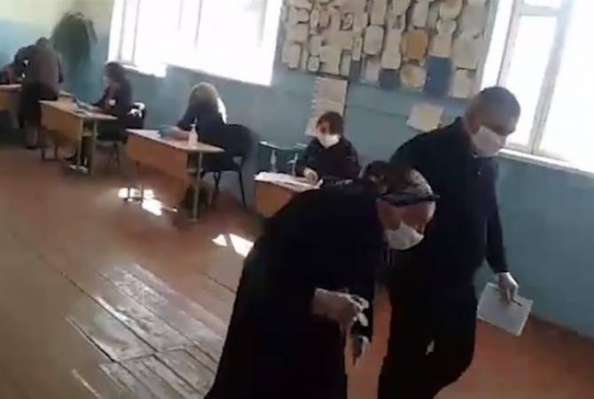 Despite coronavirus fears, oldest voter in Artsakh casts her vote at age of 111 
