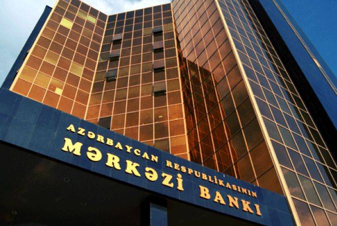 Azerbaijan’s banking system collapses 