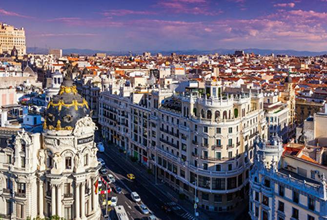 Испания может создать "коридоры безопасности" для иностранных туристов. РИА Новости