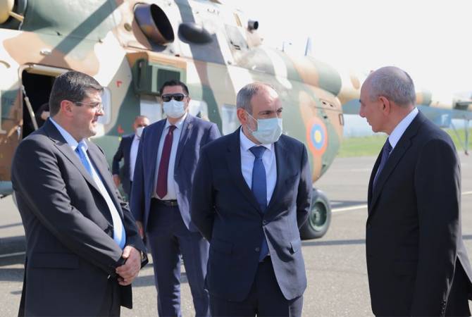 رئيس الوزراء باشينيان يصل إلى ستيباناكيرت للمشاركة بمراسم أداء اليمين لرئيس آرتساخ أرايك هاروتيونيان