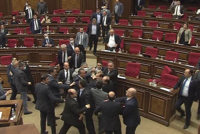 АРМЕНИЯ: ССС отказала в возбуждении уголовного дела по факту инцидента в парламенте РА
