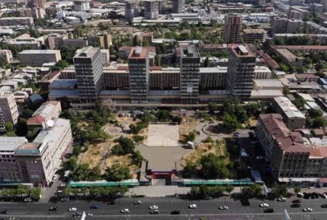 تفكيك 30 كشكاً -حظرت منطقة الحديقة في شارع كوميتاس الكبير 49/9- في العاصمة يريفان