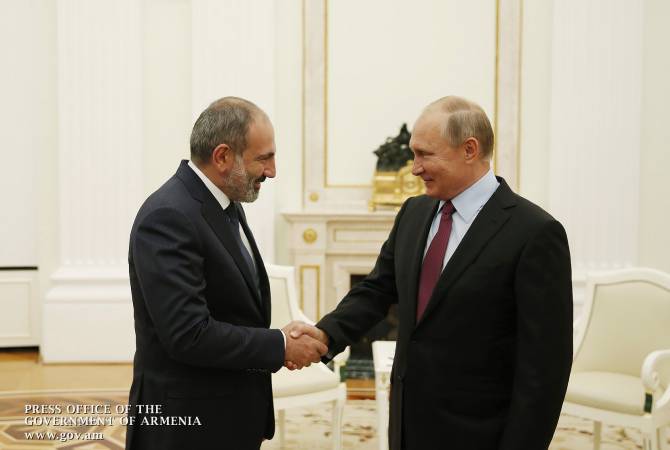 الرئيس الروسي فلاديمير بوتين يهنئ رئيس وزراء أرمينيا نيكول باشينيان في عيد ميلاده ال45