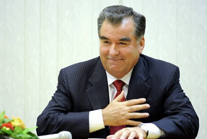 Президент Таджикистана примет участие в Параде Победы в Москве 