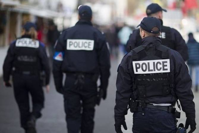 Ֆրանսիայում կդադարեն ոստիկաններին սովորեցնել ձերբակալության խեղդող 
հնարքները
