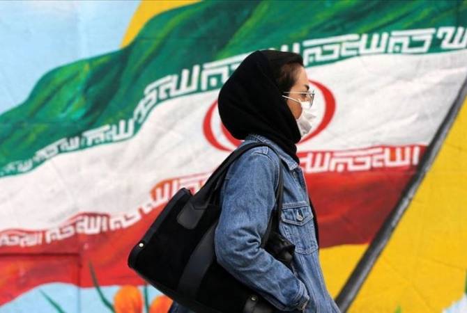 Число заразившихся в Иране за последние сутки увеличилось на 2 238 человек
