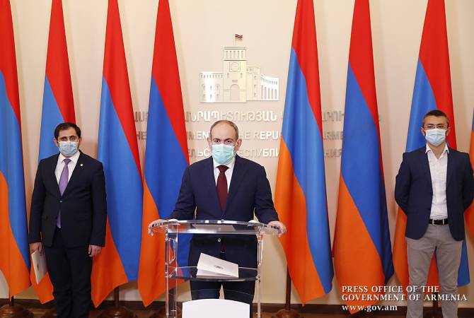 В борьбе с коронавирусом у правительства Армении ровно столько проблем, сколько у 
всего мира:премьер