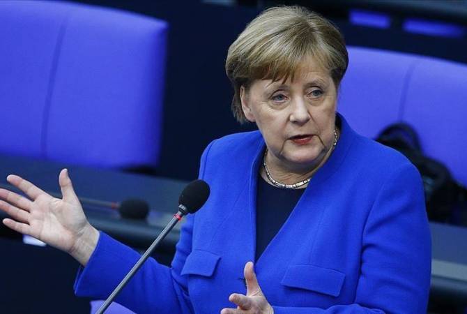 Меркель призвала страны ЕС к единству и солидарности перед угрозой COVID-19

