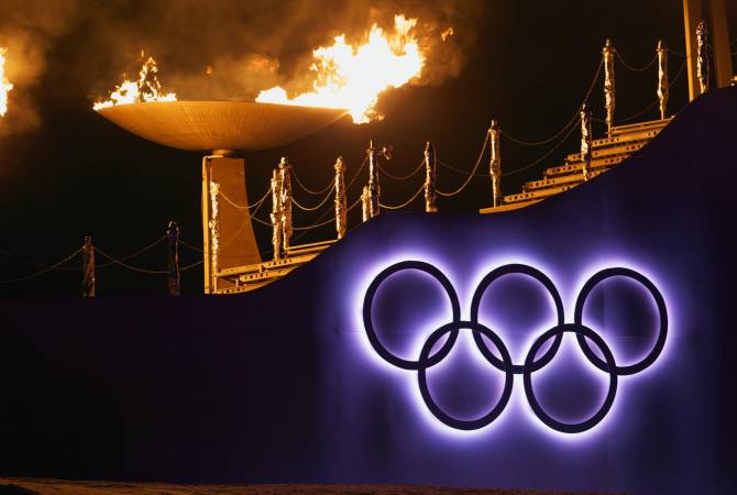 Представители мирового спорта отмечают Олимпийский день

