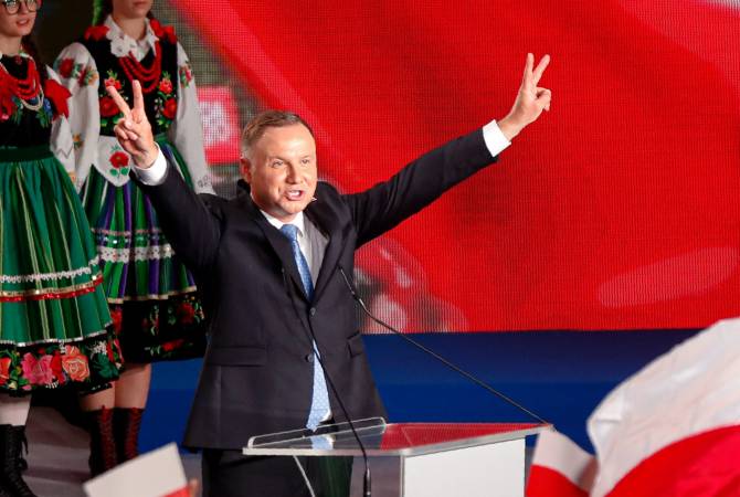 Poland presidential election: Duda heading for run-off against Warsaw mayor Trzaskowski
