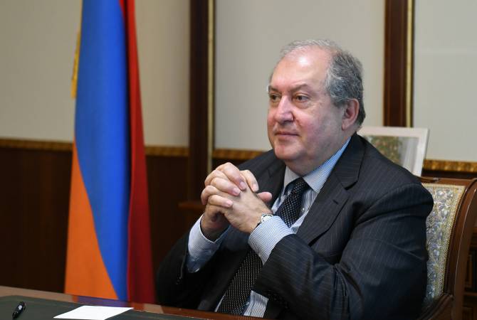 Президент Армении встретился с ректором ЕГМУ Арменом Мурадяном

