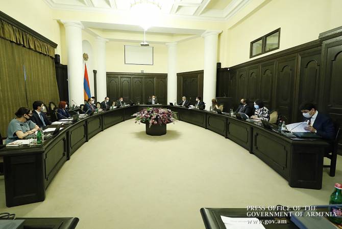 В Армении впервые проведено изучение добропорядочности кандидатов в госчиновники: 
премьер