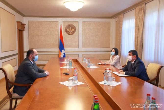 President of Artsakh receives Armenia’s minister of education